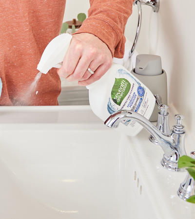 US] Xịt Khuẩn đa Năng Seventh Generation Disinfecting Multi -Surface Cleaner Hàng Mỹ